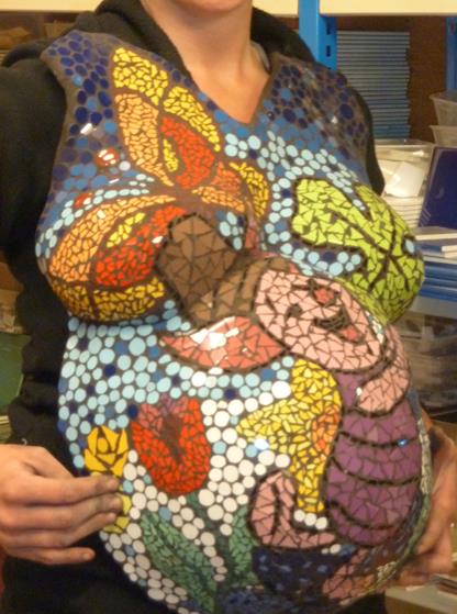Babyshower Assen voorzien van mozaiek het is nu een Belly Mozaiek